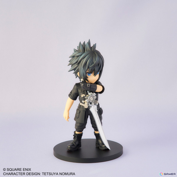 「FFXV」ノクティスのアドラブルアーツが11月30日に発売！付属パーツの剣やスマートフォン、交換顔・腕により別のポージングを楽しめるの画像