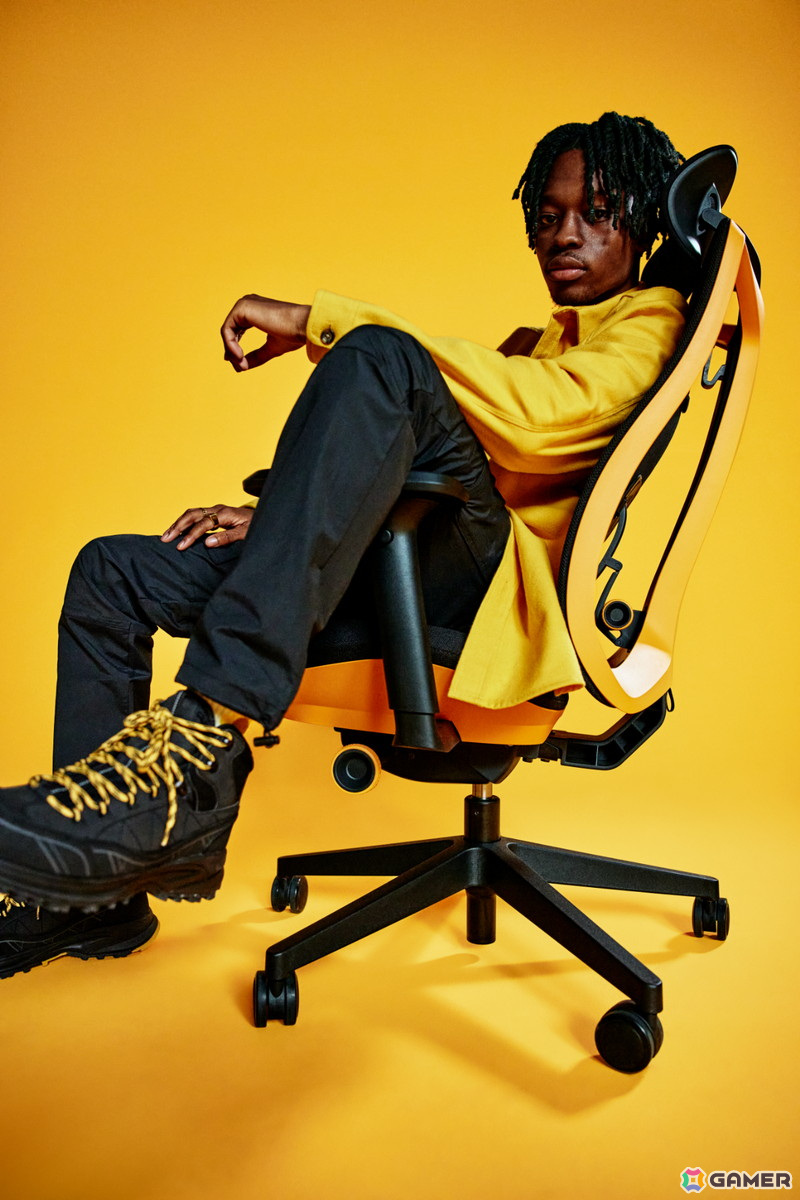 ヴァンタムゲーミングチェア ヴァンタムゲーミングチェア *オブシディアンブラック｜ハーマン