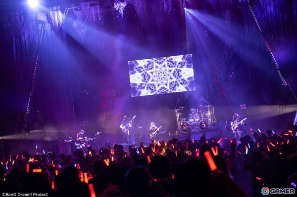 Ave Mujica 2nd LIVE「Quaerere Lumina」神奈川公演をレポート！楽曲と映像パートで観客を魅了、まるでライブを通して1つの物語を見ているような感覚にの画像2
