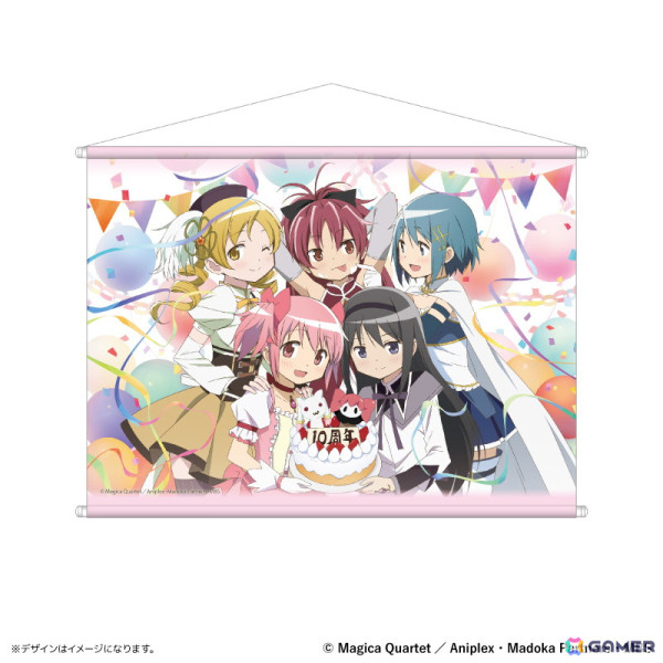 「まどマギ」Tカード券面イラストを使用したグッズが登場！タペストリー、デスクマット、アクリルアートスタンドがラインナップの画像2