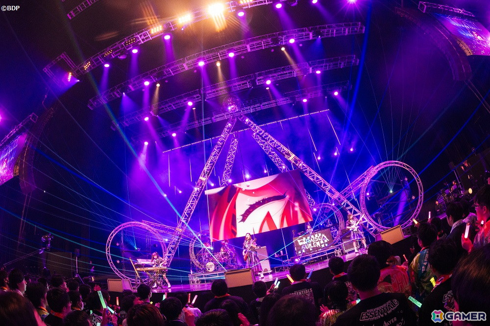 ファン投票で人気の楽曲を10曲披露！RAISE A SUILEN LIVE 2024「ESSENTIALS」DAY1をレポートの画像
