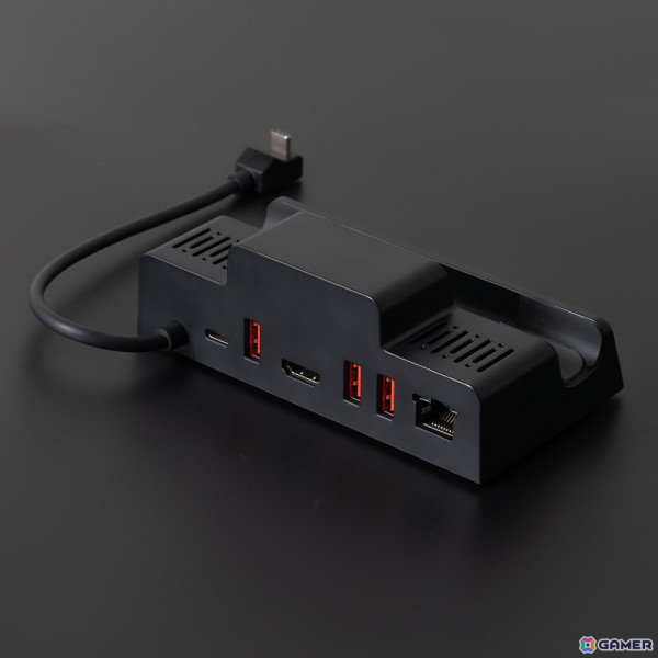 充電しながら映像出力や有線LANでの接続が可能なポータブルゲーミングPC用マルチポートドックが発売！の画像4