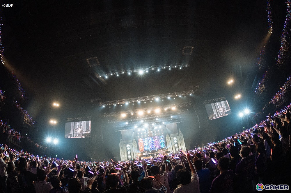 Roselia LIVE TOUR「Rosenchor」東京公演 -Final- DAY2をレポート!ツアーファイナルに相応しい圧巻のパフォーマンスの画像