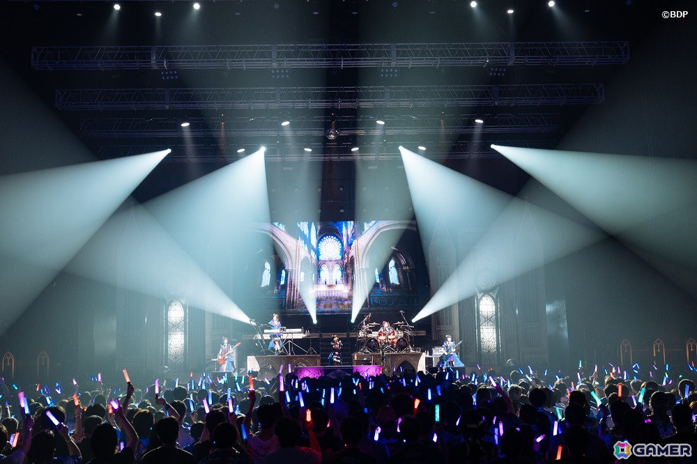 Roselia LIVE TOUR「Rosenchor」東京公演 -Final- DAY2をレポート!ツアーファイナルに相応しい圧巻のパフォーマンスの画像