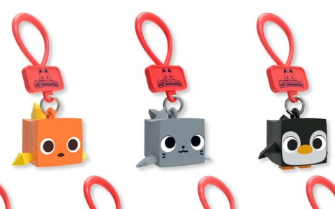 Robloxのゲーム「Pet Simulator」に登場するペットたちのバックパックキーホルダーが登場！