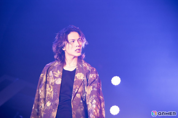 「ブラスタ」のライブツアー「BLACK SONIC」福岡昼・夜公演の公式レポートが到着！力強いバンドサウンドとともに圧倒的な歌声が鳴り響くの画像3
