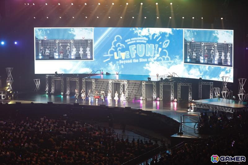 「シャニマスLIVEFUN」DAY1をレポート！ファンの青年（CV：岡本信彦）と少女（CV：ファイルーズあい）がアニメの時空からまさかの未来に？！の画像