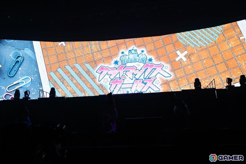 「シャニマスLIVEFUN」DAY1をレポート！ファンの青年（CV：岡本信彦）と少女（CV：ファイルーズあい）がアニメの時空からまさかの未来に？！の画像