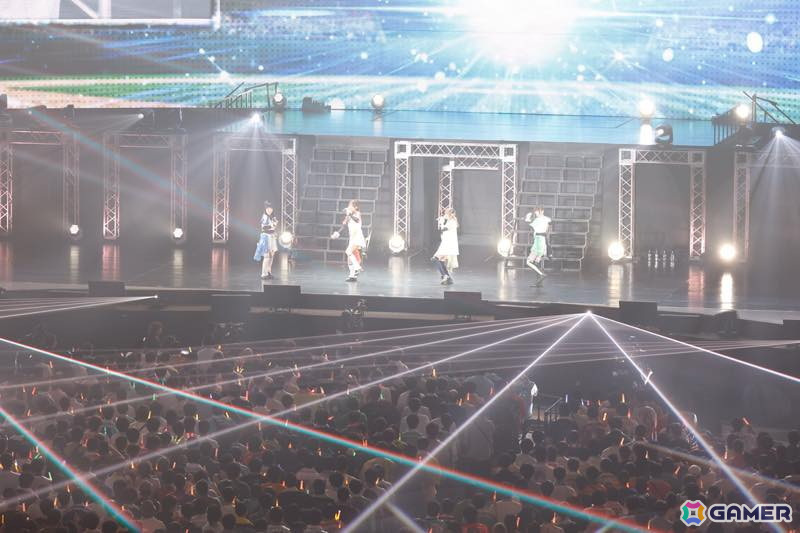 「シャニマスLIVEFUN」DAY1をレポート！ファンの青年（CV：岡本信彦）と少女（CV：ファイルーズあい）がアニメの時空からまさかの未来に？！の画像