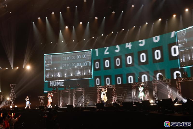 「シャニマスLIVEFUN」DAY1をレポート！ファンの青年（CV：岡本信彦）と少女（CV：ファイルーズあい）がアニメの時空からまさかの未来に？！の画像