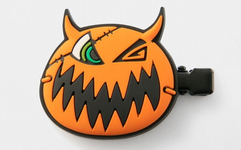 「キングダム ハーツ」シリーズよりハロウィンタウンをモチーフにしたヘアクリップセットが登場！缶型グラスも発売