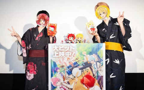 「劇場版すとぷり はじまりの物語~Strawberry School Festival!!!~」全国生中継 大ヒット御礼メンバースペシャルトーク(実写)の公式レポートが公開!