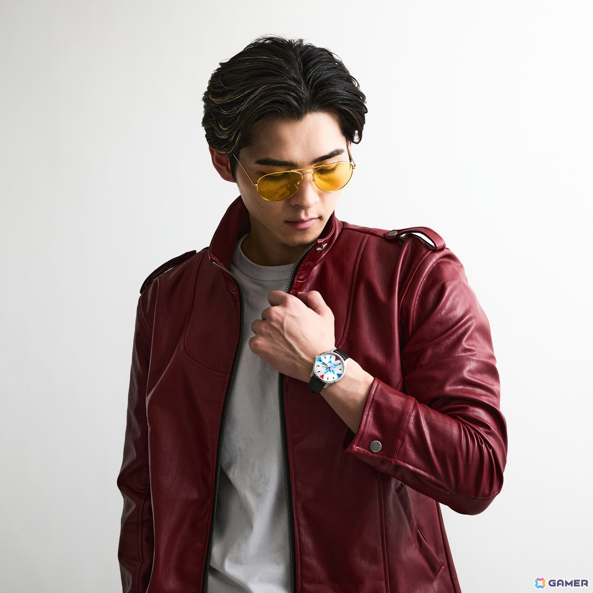 「ノーモア★ヒーローズ」トラヴィスモデルのジャケット、腕時計、サングラスがSuperGroupiesより登場！の画像12