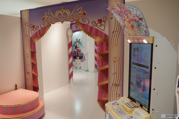 1000年後のプリパラアイドル・らぁるるとともに「プリパラ」の歴史をめぐる10周年記念展「大プリパラ展」の内覧会をレポート！の画像2