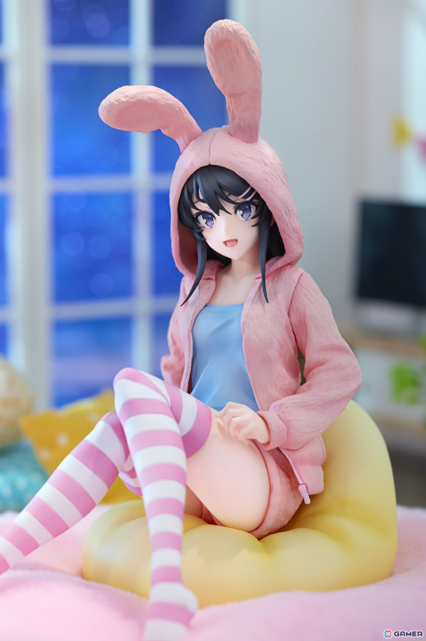「青春ブタ野郎はランドセルガールの夢を見ない」桜島麻衣が描き下ろしデザインのウサ耳パーカー姿で1/7フィギュア化！の画像2