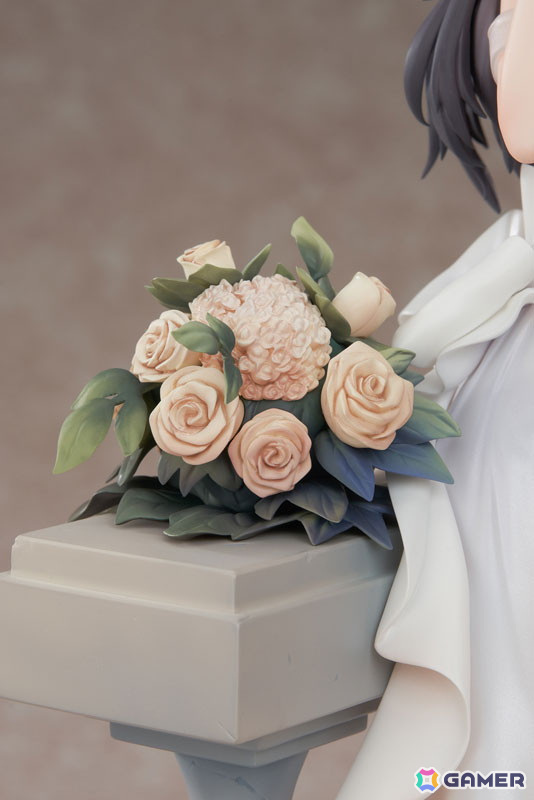 「アズレン」よりカリブディスが着せ替え「輝かしの麗裳」の姿で1/7スケールフィギュア化！微笑顔に加えて笑い顔と慌て顔も収録の画像6
