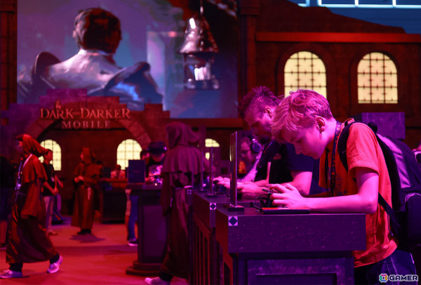 「ダークアンドダーカーモバイル」Gamescom 2024の展示ブースに1万人以上が来場！試遊コーナーのほかクイズショー、コスプレイベントも実施の画像1