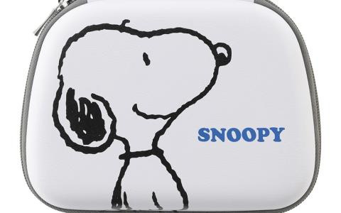 「スヌーピー」デザインのコントローラー収納バッグが9月6日に発売！大きくスヌーピーが描かれた「フェイス」とセリフの描かれた「ネオンカラー」が登場