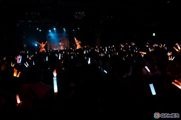 「学マス DEBUT LIVE 初 TOUR -初心公演-」名古屋クラブクアトロ公演レポート！新ソロ曲「L.U.V」「Fragile Heart」「ときめきのソルフェージュ」も披露の画像27