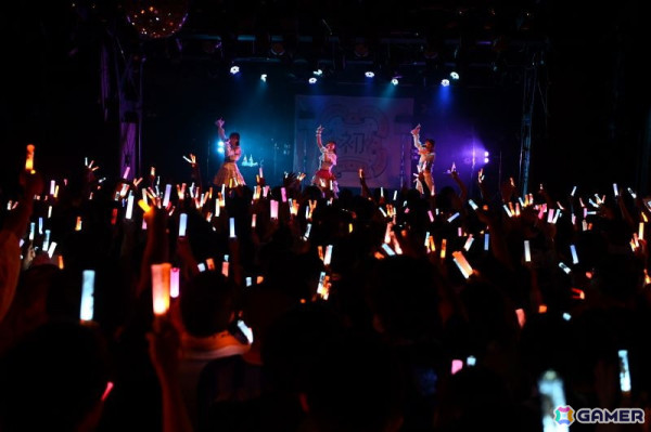 「学マス DEBUT LIVE 初 TOUR -初心公演-」名古屋クラブクアトロ公演レポート！新ソロ曲「L.U.V」「Fragile Heart」「ときめきのソルフェージュ」も披露の画像40