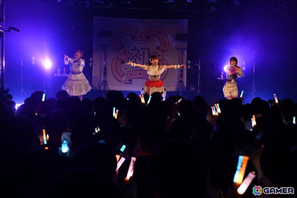 「学マス DEBUT LIVE 初 TOUR -初心公演-」名古屋クラブクアトロ公演レポート！新ソロ曲「L.U.V」「Fragile Heart」「ときめきのソルフェージュ」も披露の画像44