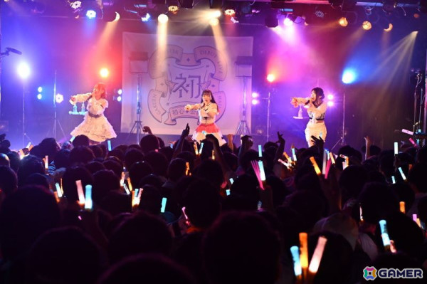 「学マス DEBUT LIVE 初 TOUR -初心公演-」名古屋クラブクアトロ公演レポート！新ソロ曲「L.U.V」「Fragile Heart」「ときめきのソルフェージュ」も披露の画像45