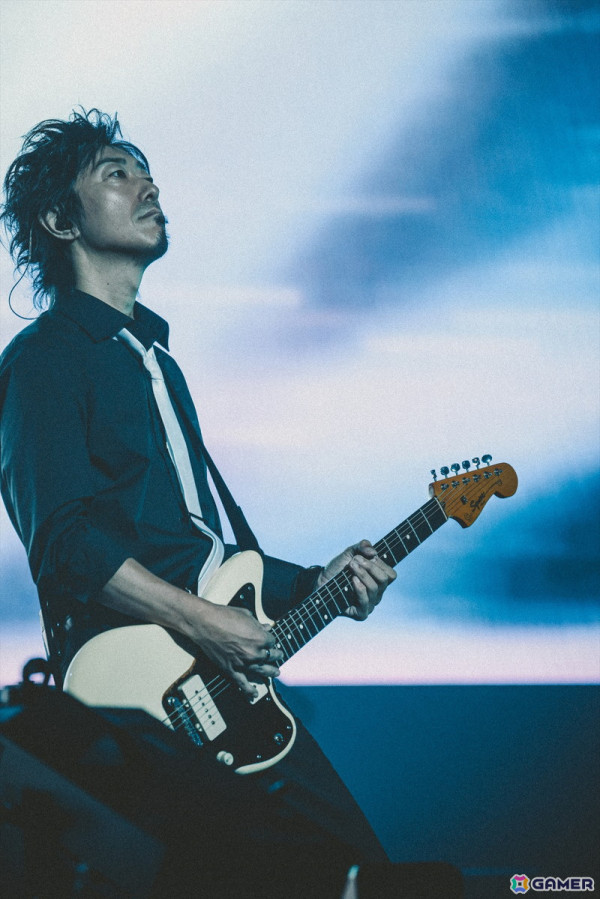 横アリに光の戦士が集結！結成10年を迎えた「THE PRIMALS Live in Japan - Darkest Before Dawn」9月22日公演をレポートの画像10