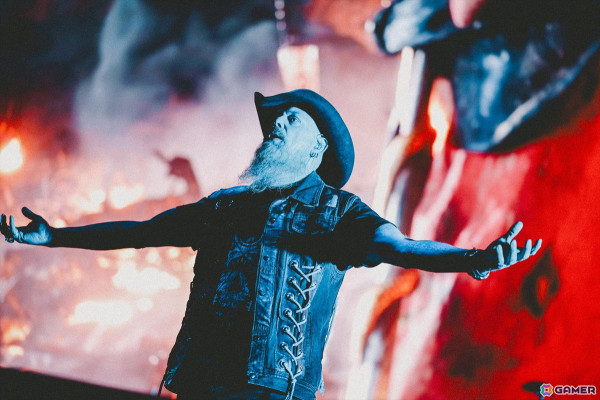 横アリに光の戦士が集結！結成10年を迎えた「THE PRIMALS Live in Japan - Darkest Before Dawn」9月22日公演をレポートの画像34