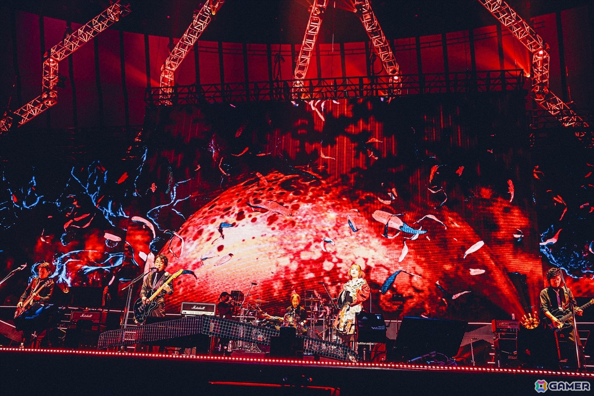 横アリに光の戦士が集結！結成10年を迎えた「THE PRIMALS Live in Japan - Darkest Before Dawn」9月22日公演をレポートの画像30