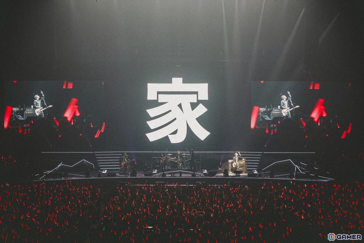 横アリに光の戦士が集結！結成10年を迎えた「THE PRIMALS Live in Japan - Darkest Before Dawn」9月22日公演をレポートの画像37