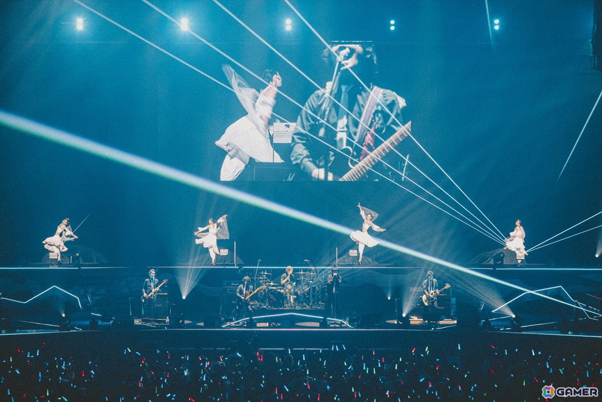 横アリに光の戦士が集結！結成10年を迎えた「THE PRIMALS Live in Japan - Darkest Before Dawn」9月22日公演をレポートの画像39