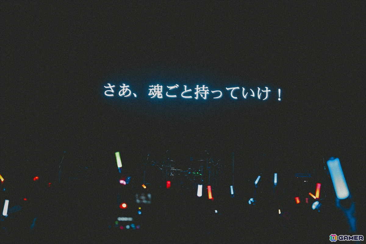 横アリに光の戦士が集結！結成10年を迎えた「THE PRIMALS Live in Japan - Darkest Before Dawn」9月22日公演をレポートの画像42