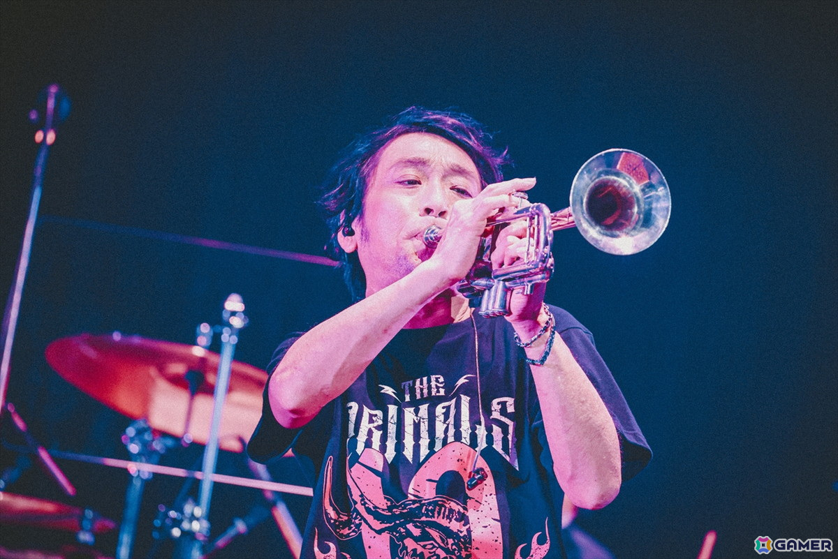 横アリに光の戦士が集結！結成10年を迎えた「THE PRIMALS Live in Japan - Darkest Before Dawn」9月22日公演をレポートの画像43