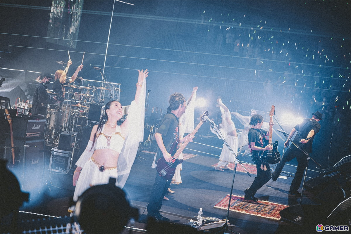 横アリに光の戦士が集結！結成10年を迎えた「THE PRIMALS Live in Japan - Darkest Before Dawn」9月22日公演をレポートの画像48