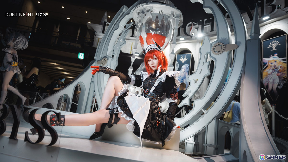 デュエットナイトアビス」巨大な砂時計と等身大スノウのオブジェが登場