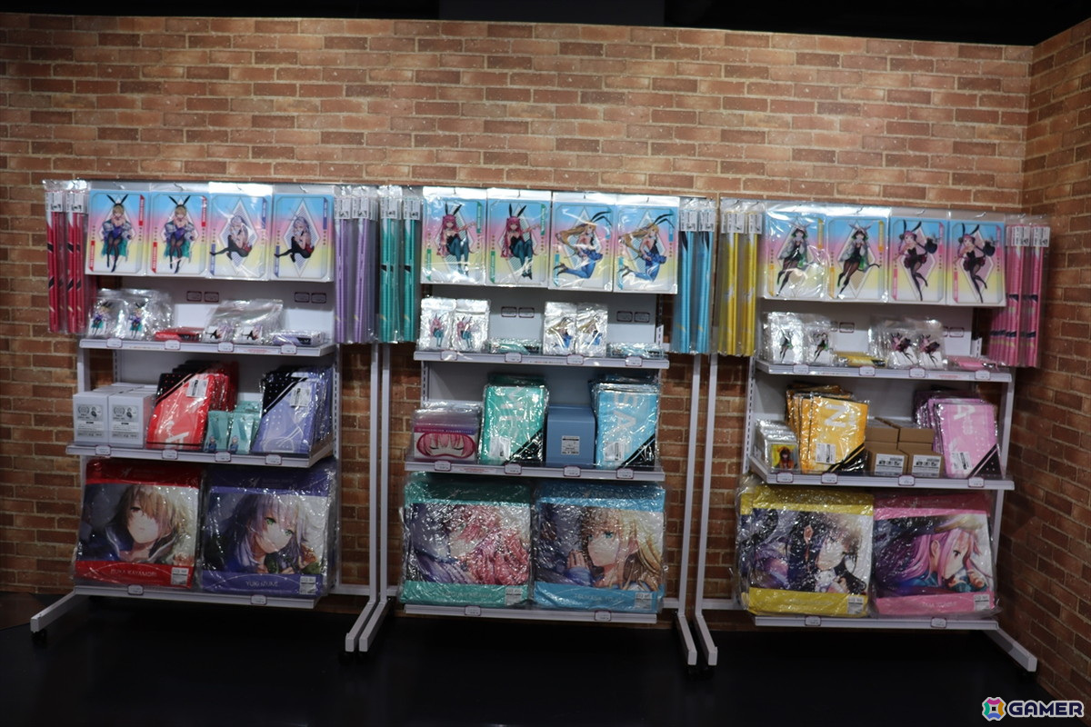 ヘブバンの世界を追体験!等身大フィギュアや未公開資料も満載の「ヘブンバーンズレッド展」東京会場をフォトレポートの画像