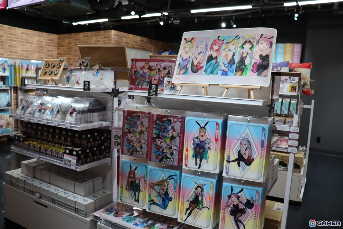 ヘブバンの世界を追体験!等身大フィギュアや未公開資料も満載の「ヘブンバーンズレッド展」東京会場をフォトレポートの画像
