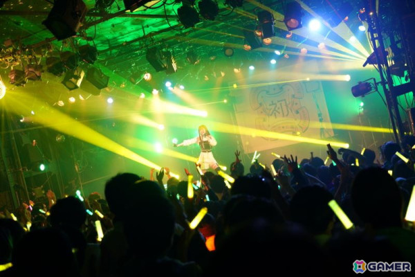「学マス DEBUT LIVE 初 TOUR -初恋公演-」梅田クラブクアトロ公演レポート！麻央、清夏の新ソロ曲やハロウィンイベント楽曲「仮装狂騒曲」も披露の画像10