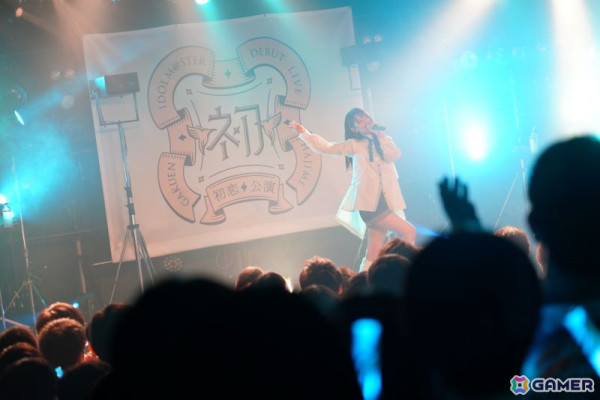 「学マス DEBUT LIVE 初 TOUR -初恋公演-」梅田クラブクアトロ公演レポート！麻央、清夏の新ソロ曲やハロウィンイベント楽曲「仮装狂騒曲」も披露の画像15