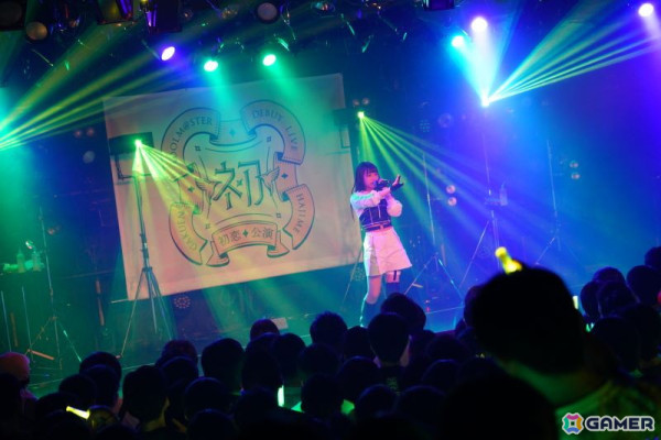 「学マス DEBUT LIVE 初 TOUR -初恋公演-」梅田クラブクアトロ公演レポート！麻央、清夏の新ソロ曲やハロウィンイベント楽曲「仮装狂騒曲」も披露の画像16
