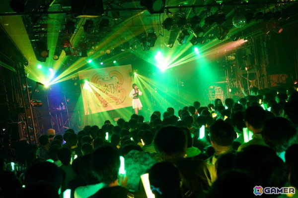 「学マス DEBUT LIVE 初 TOUR -初恋公演-」梅田クラブクアトロ公演レポート！麻央、清夏の新ソロ曲やハロウィンイベント楽曲「仮装狂騒曲」も披露の画像18