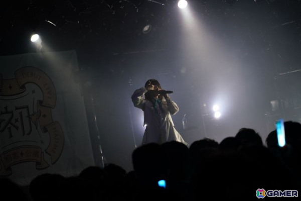 「学マス DEBUT LIVE 初 TOUR -初恋公演-」梅田クラブクアトロ公演レポート！麻央、清夏の新ソロ曲やハロウィンイベント楽曲「仮装狂騒曲」も披露の画像21