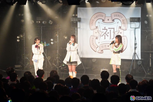 「学マス DEBUT LIVE 初 TOUR -初恋公演-」梅田クラブクアトロ公演レポート！麻央、清夏の新ソロ曲やハロウィンイベント楽曲「仮装狂騒曲」も披露の画像25