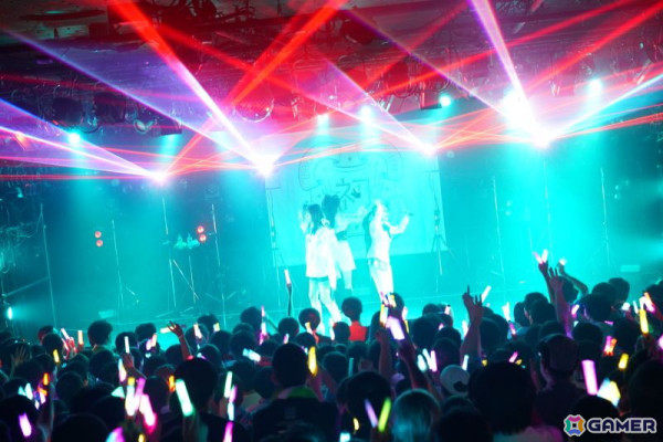 「学マス DEBUT LIVE 初 TOUR -初恋公演-」梅田クラブクアトロ公演レポート！麻央、清夏の新ソロ曲やハロウィンイベント楽曲「仮装狂騒曲」も披露の画像27