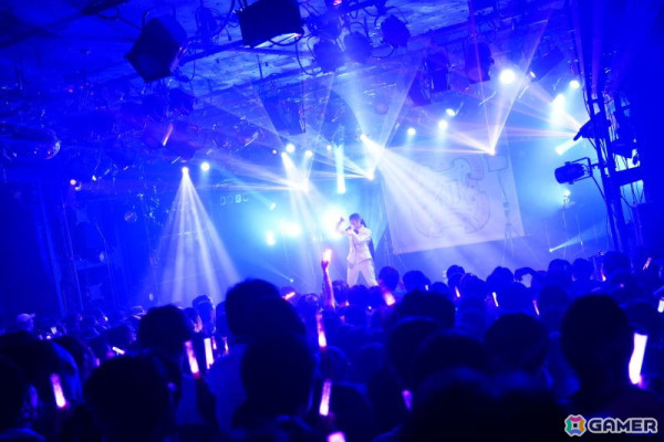 「学マス DEBUT LIVE 初 TOUR -初恋公演-」梅田クラブクアトロ公演レポート！麻央、清夏の新ソロ曲やハロウィンイベント楽曲「仮装狂騒曲」も披露の画像30