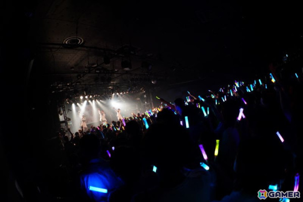 「学マス DEBUT LIVE 初 TOUR -初恋公演-」梅田クラブクアトロ公演レポート！麻央、清夏の新ソロ曲やハロウィンイベント楽曲「仮装狂騒曲」も披露の画像38