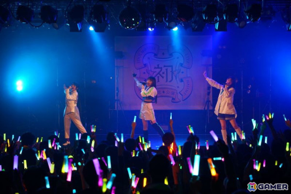 「学マス DEBUT LIVE 初 TOUR -初恋公演-」梅田クラブクアトロ公演レポート！麻央、清夏の新ソロ曲やハロウィンイベント楽曲「仮装狂騒曲」も披露の画像41