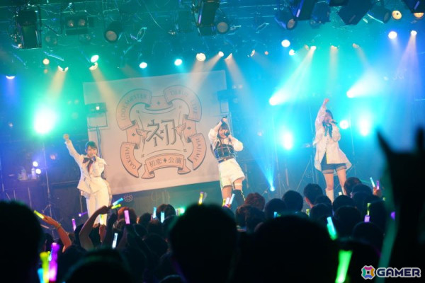 「学マス DEBUT LIVE 初 TOUR -初恋公演-」梅田クラブクアトロ公演レポート！麻央、清夏の新ソロ曲やハロウィンイベント楽曲「仮装狂騒曲」も披露の画像42