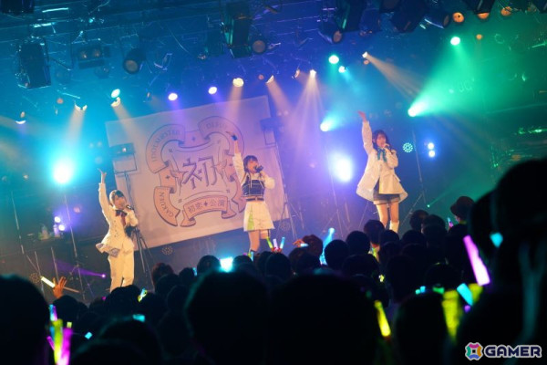 「学マス DEBUT LIVE 初 TOUR -初恋公演-」梅田クラブクアトロ公演レポート！麻央、清夏の新ソロ曲やハロウィンイベント楽曲「仮装狂騒曲」も披露の画像43