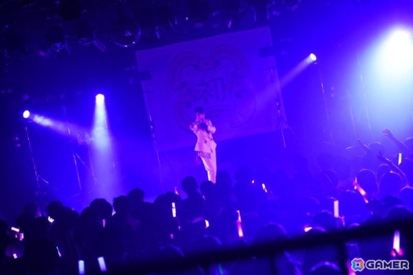 「学マス DEBUT LIVE 初 TOUR -初恋公演-」梅田クラブクアトロ公演レポート！麻央、清夏の新ソロ曲やハロウィンイベント楽曲「仮装狂騒曲」も披露の画像46